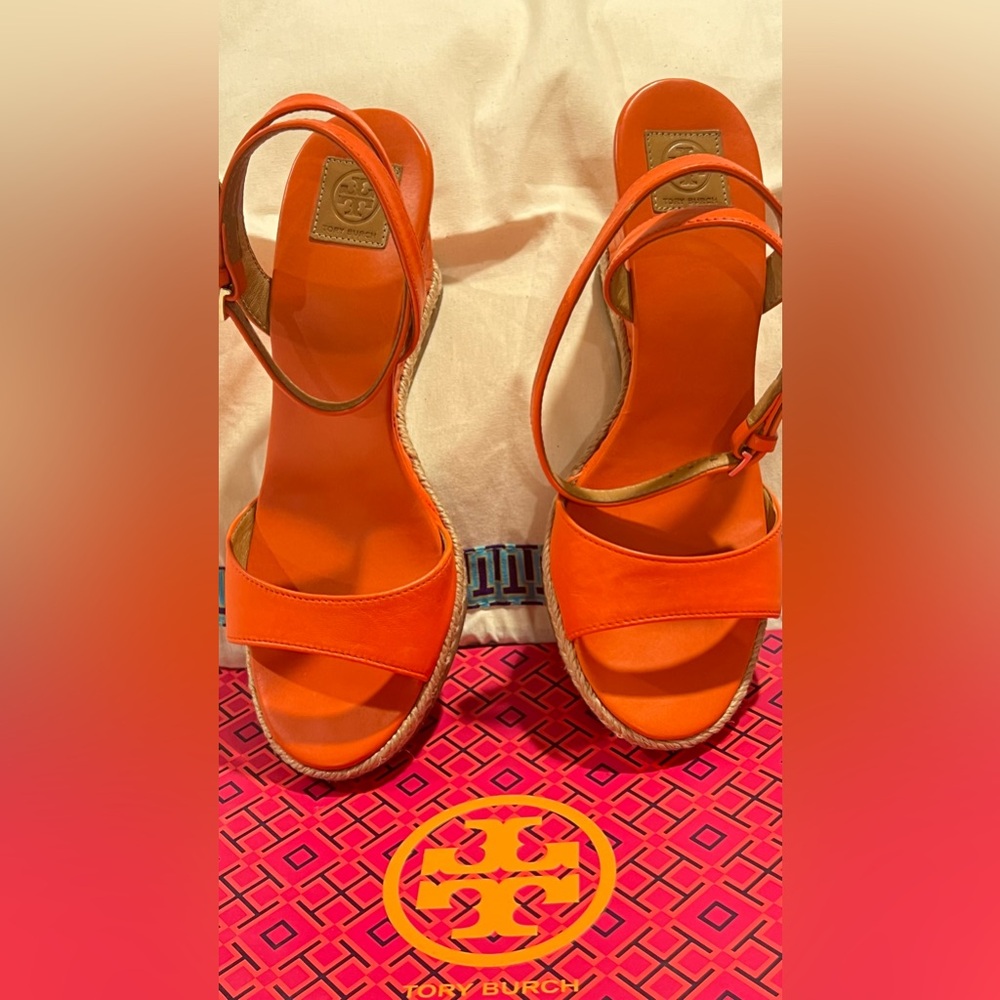 🍊TORY BURCH MARION QUILTED 85MM WEDGE size 6.5 🍊